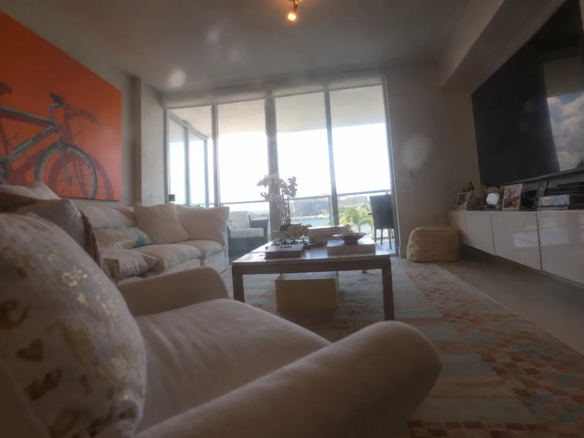 Unprofessional real estate photo