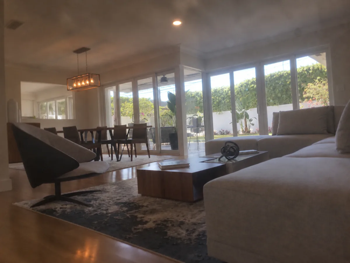 Unprofessional real estate photo